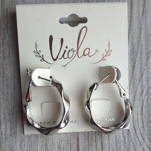 Silver Hoop Earrings Wave Pattern NWT